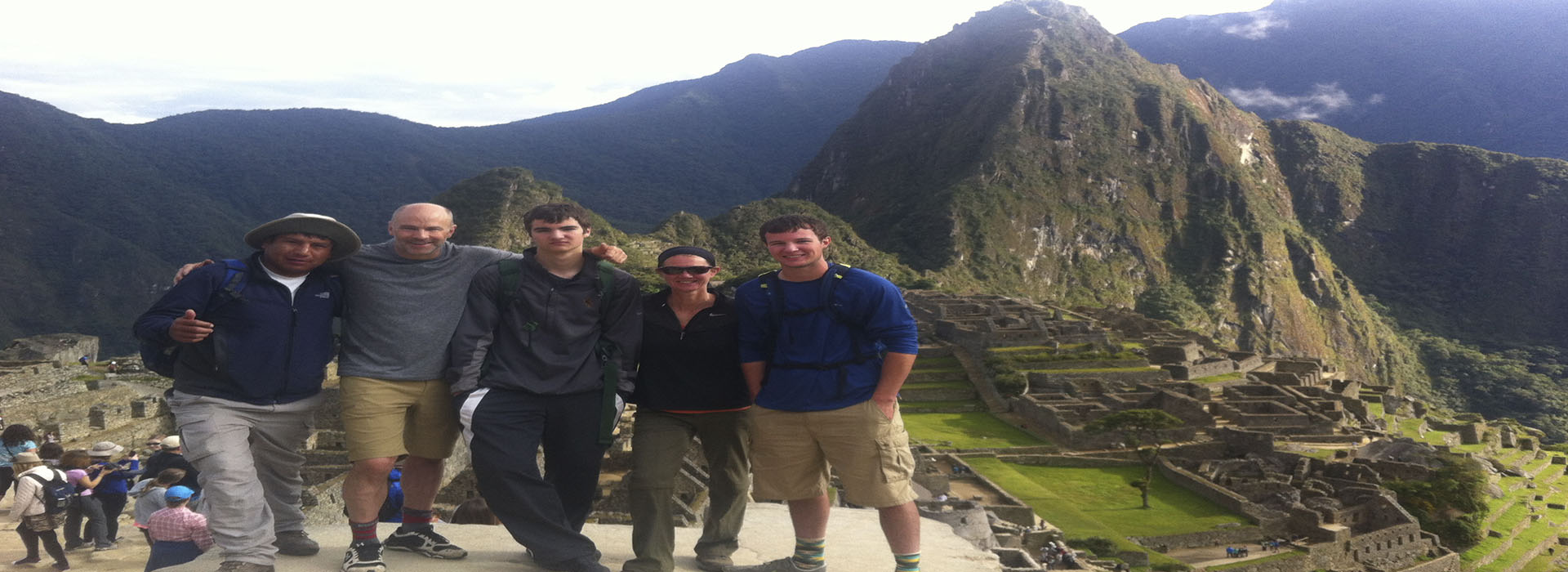 Includes the return by bus from Hidroeléctrica at 2:00 p.m. to 2:30 p.m. and arriving in Cusco between 10:00 p.m. to 10:30 p.m. (approximately 7 hours). Cusco center