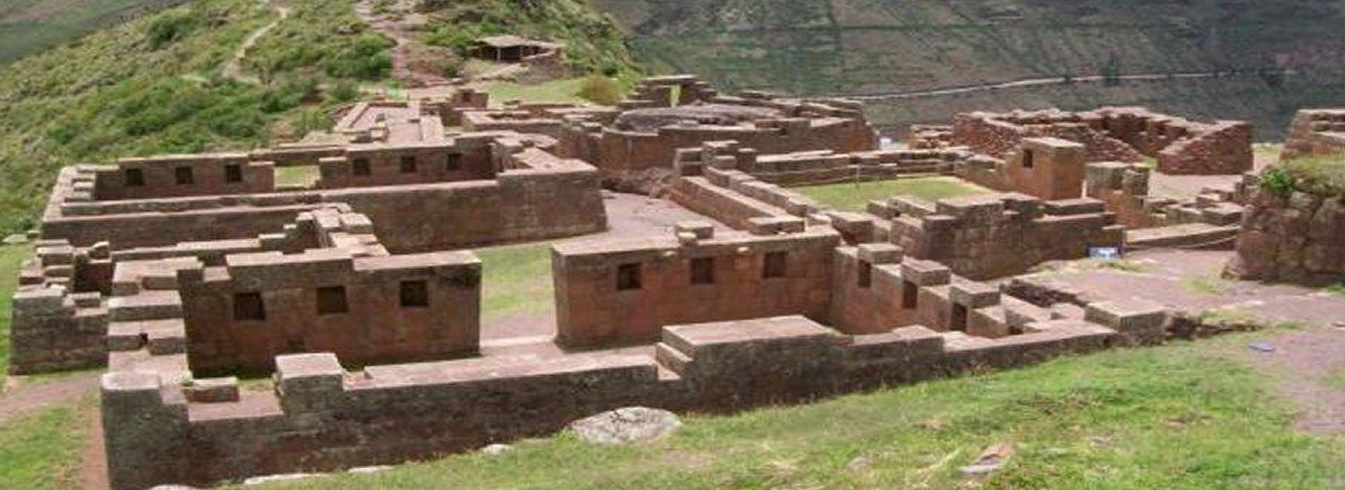 tours-machu-picchu-by-train-26 tours-machu-picchu-by-train-34 valle-sagrado-oki-doki-travel-peru lunch urubamba salkantay-trek tours-machu-picchu-by-train chinchero maras moray salineras urubamba ollantaytambo pisac cusco trip