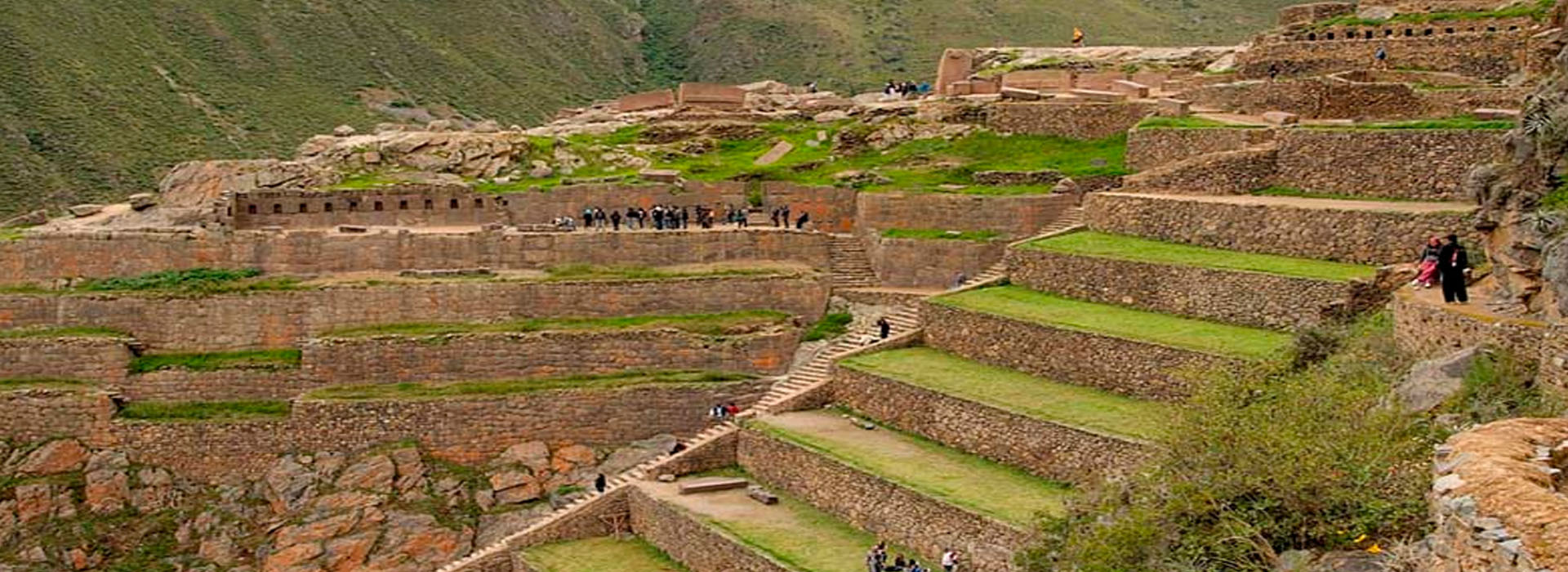 tours-machu-picchu-by-train-34 valle-sagrado-oki-doki-travel-peru lunch urubamba salkantay-trek tours-machu-picchu-by-train chinchero maras moray salineras urubamba ollantaytambo pisac cusco trip
