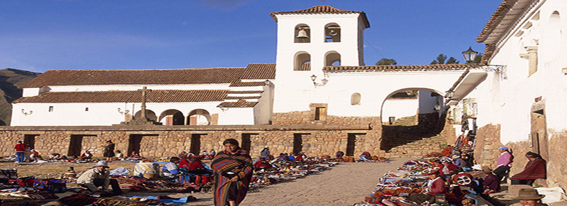 tours-machu-picchu-by-train chinchero maras moray salineras urubamba ollantaytambo pisac cusco trip okidoki travel peru Super Sacred Valley 1 day tour