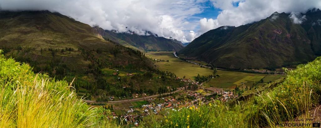 valle-sagrado-oki-doki-travel-peru lunch urubamba salkantay-trek tours-machu-picchu-by-train chinchero maras moray salineras urubamba ollantaytambo pisac cusco trip
